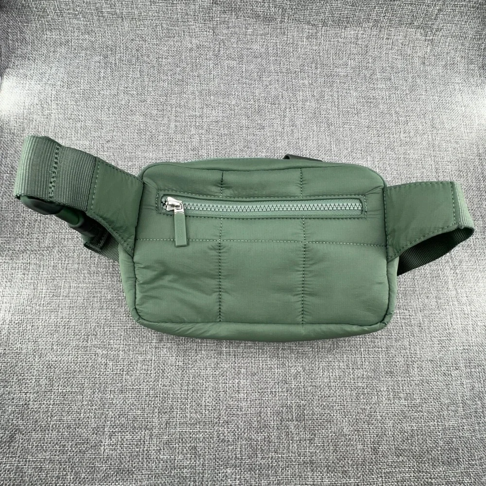 Lululemon Everywhere Belt Bag Green Quilted Puffer Crossbody Travel Running